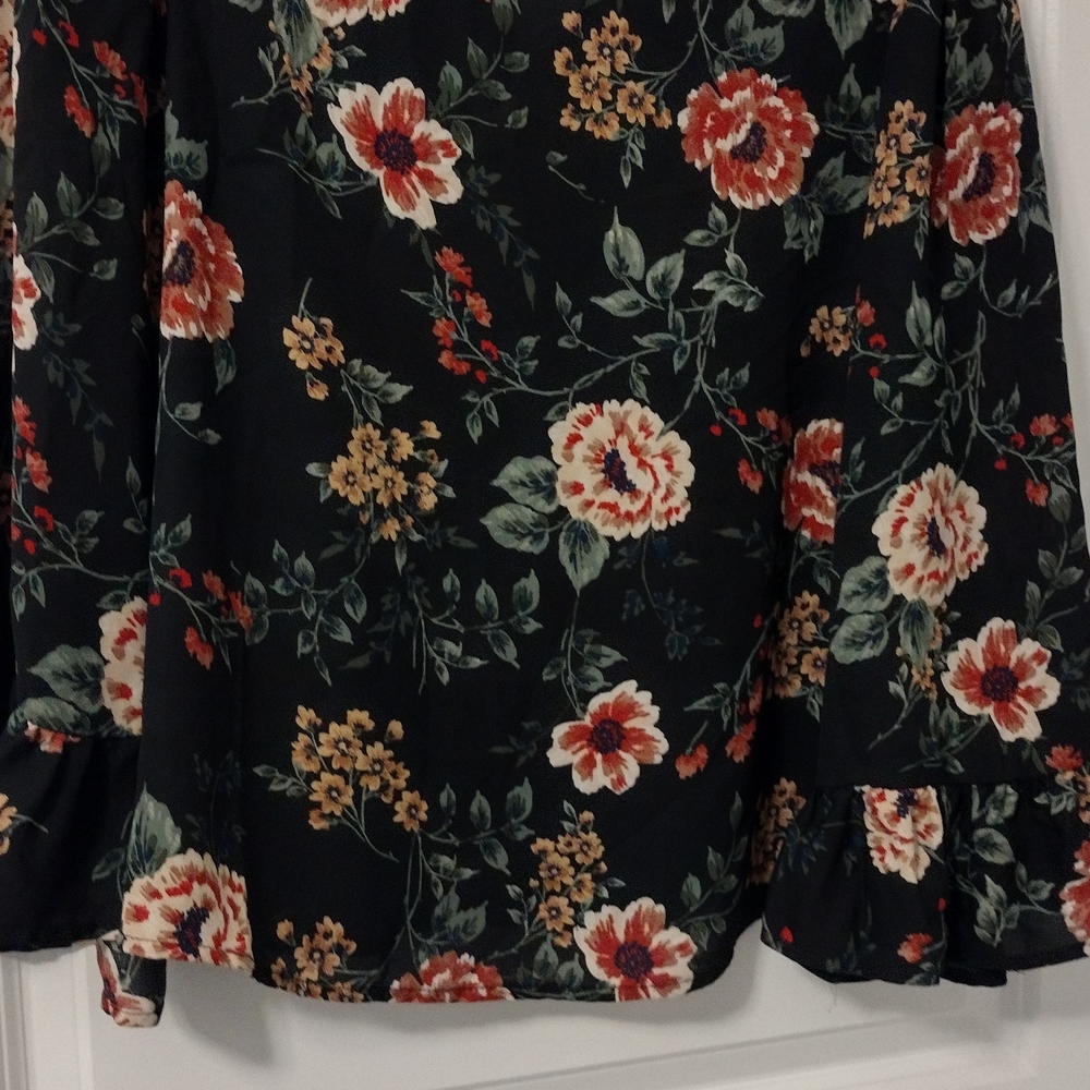 Floral Black Blouse